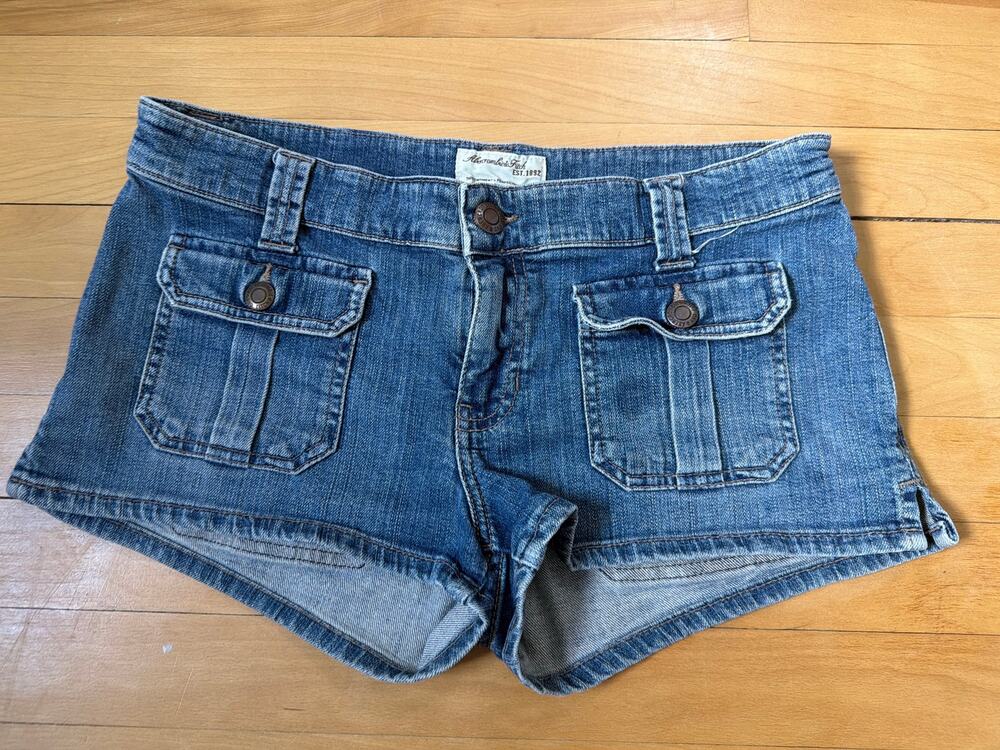 Vintage Abercrombie & Fitch Size 8 Stretch Cargo Low Rise Mini Shorts